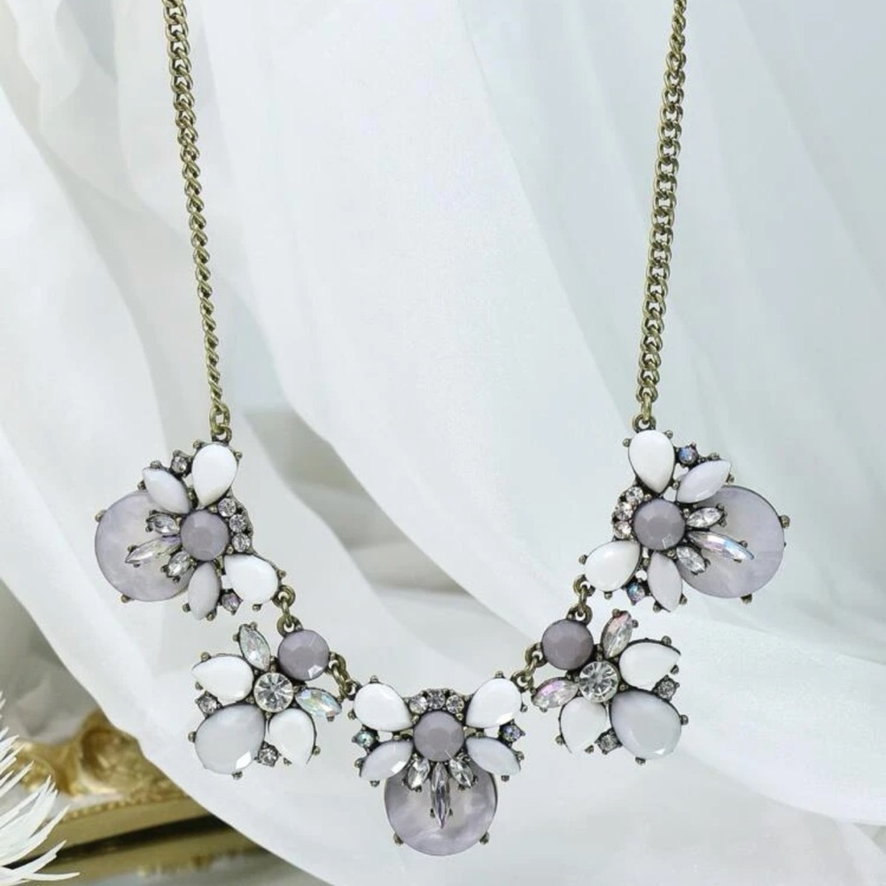Rhinestone Flower Necklace
